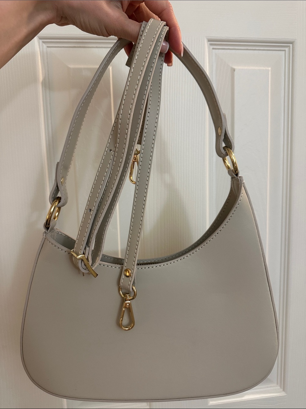 Minimal Curve Shoulder Bag in Light Gray with Gold Hardware